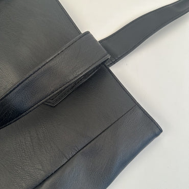 Aagknorx Elegant Leather Handbag – Premium Genuine Leather, Spacious Compartment, and Timeless Design