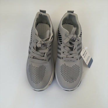 Skyeva Innovative Sports Shoes – Stylish Comfort for Workouts and Everyday Wear