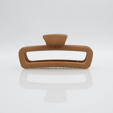 ALTHARA Elegant Light Brown Rectangle Hair Clip Durable & Stylish for Versatile Use