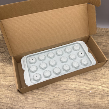 Zhhanhanw Premium Ice Cube Molds: Revolutionize Your Beverage Experience with Effortless Ice Creation