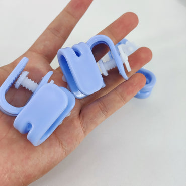 PACOSER Duvet Clips: Durable Plastic Fasteners for Holding Bed Sheets and Linens in Place