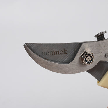 ucnmek Professional Curved Gardening Scissors Ergonomic Pruning Shears Gardening Scissors for Precision Trimming