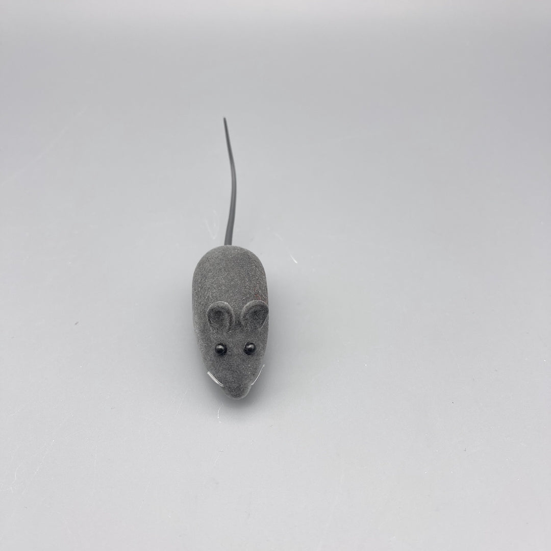 HIONIBEAR Cat Toy - Realistic Gray Mouse Squeaky Toy for Engaging Playtime and Natural Hunting Instincts