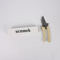 ucnmek Professional Curved Gardening Scissors Ergonomic Pruning Shears Gardening Scissors for Precision Trimming