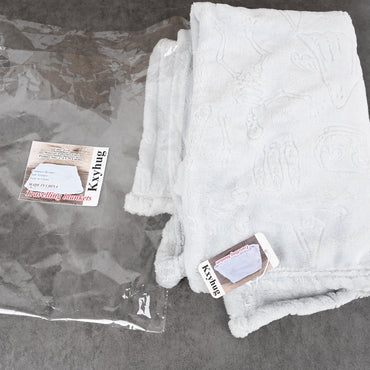 Kxyhug Compact Travel Blanket Lightweight Portable Traveling Blanket for Planes, Trains & Road Trips
