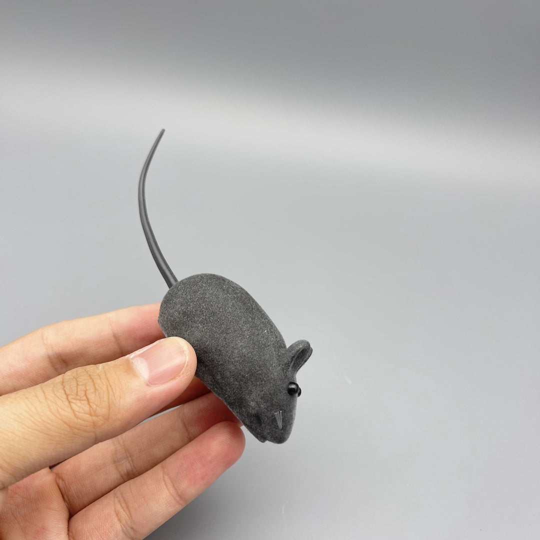 HIONIBEAR Cat Toy - Realistic Gray Mouse Squeaky Toy for Engaging Playtime and Natural Hunting Instincts