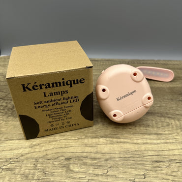 Kéramique Cartoon Violent Bear Small Desk Lamps - Pink Pig Style: Adorable and Whimsical Lighting for Kids and More