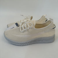 To young To me Sports Shoes – Men's Running Shoes for Comfort, Performance, and Everyday Wear