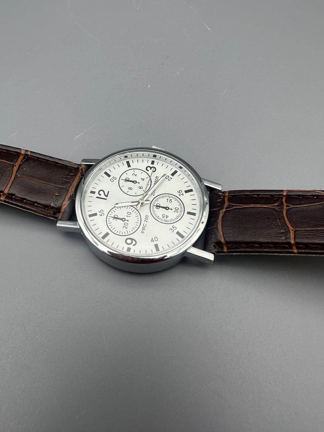 NEONWORKS Classic Men's Analog Wrist Watches - White Dial Brown Leather Band