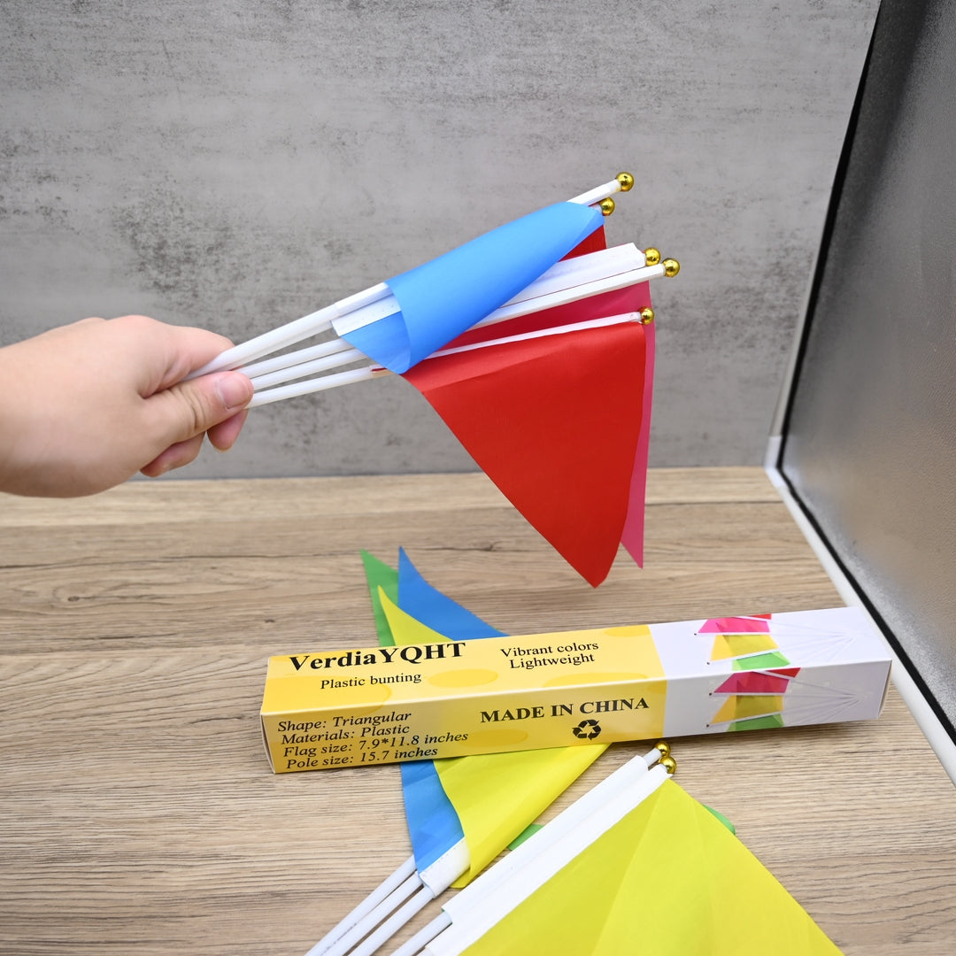 VerdiaYQHT Handheld Triangle Plastic Bunting Small Colorful Flags For Celebrations And Cheering Events