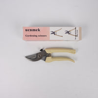 ucnmek Professional Curved Gardening Scissors Ergonomic Pruning Shears Gardening Scissors for Precision Trimming