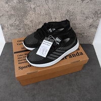 MokaPanda Black Breathable Sports Shoes Soft Sole Lightweight for Casual Walking and Gym