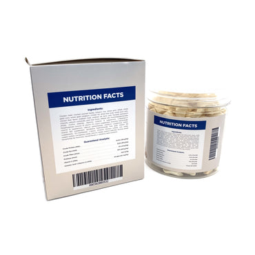 a Pet food-Chicken Nuggets for Dogs and Cats, Freeze-Dried or Air-Dried Protein Treats