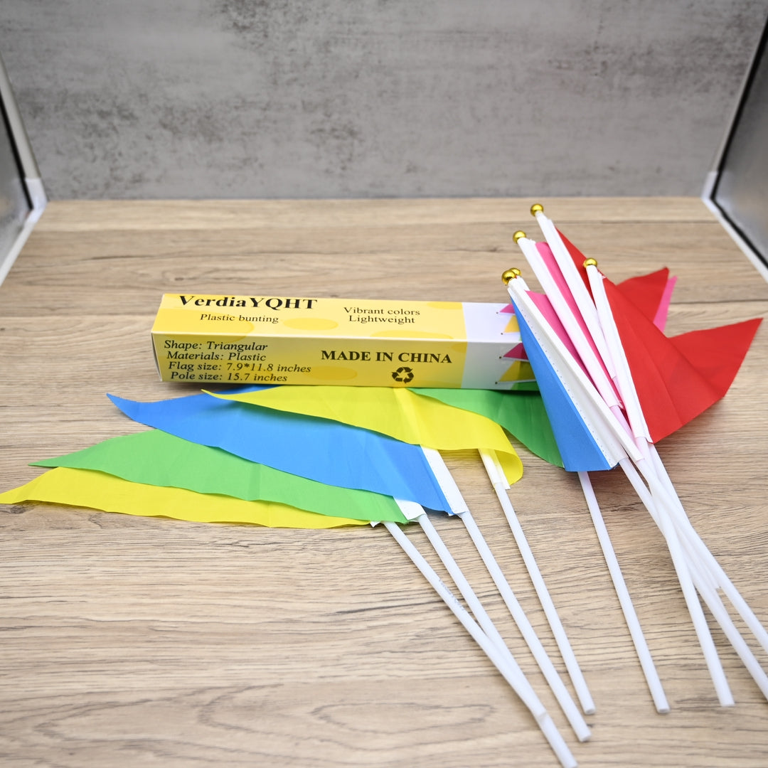 VerdiaYQHT Handheld Triangle Plastic Bunting Small Colorful Flags For Celebrations And Cheering Events