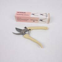 ucnmek Professional Curved Gardening Scissors Ergonomic Pruning Shears Gardening Scissors for Precision Trimming
