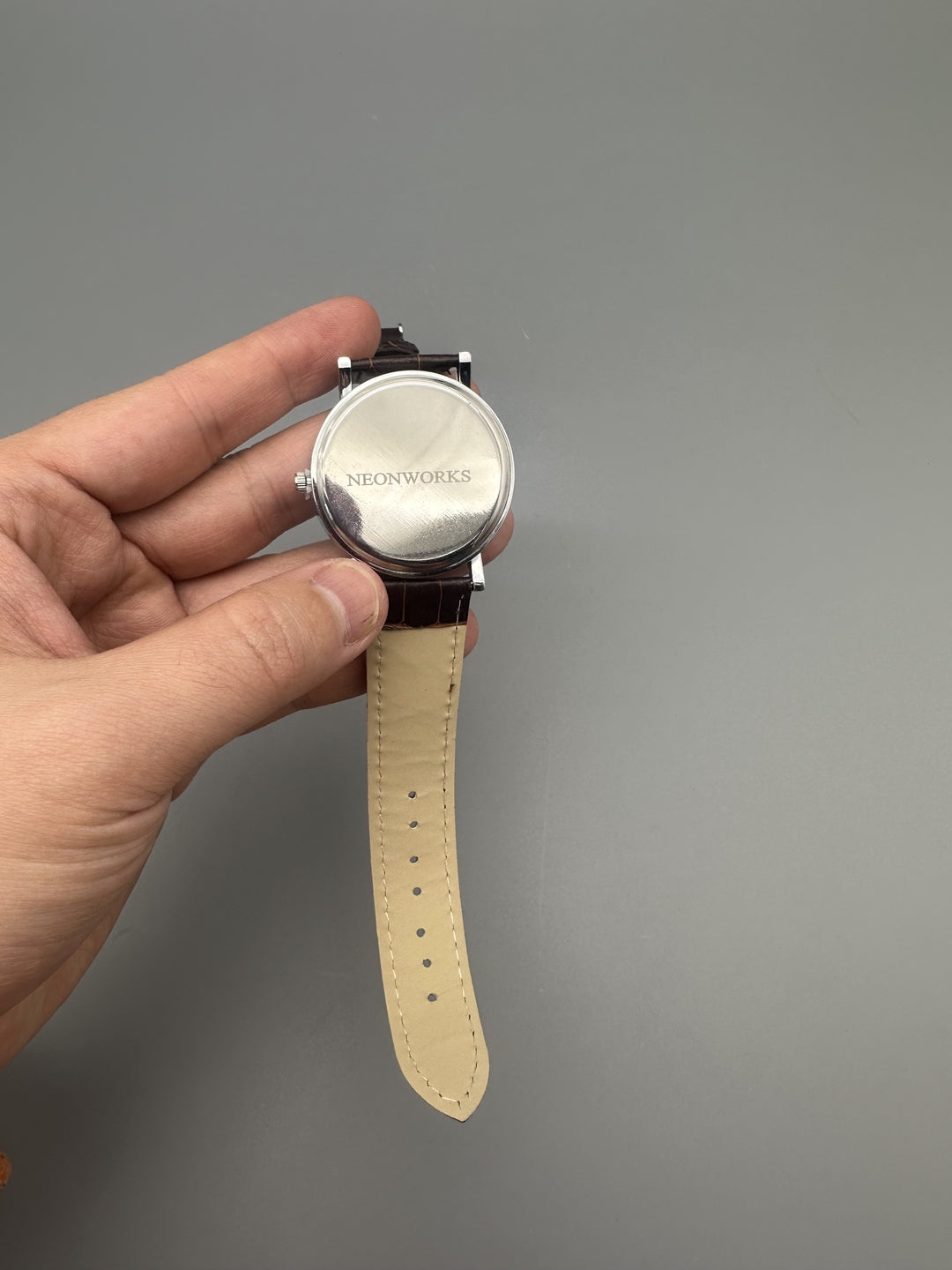 NEONWORKS Classic Men's Analog Wrist Watches - White Dial Brown Leather Band