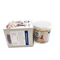 a Pet food-Chicken Nuggets for Dogs and Cats, Freeze-Dried or Air-Dried Protein Treats