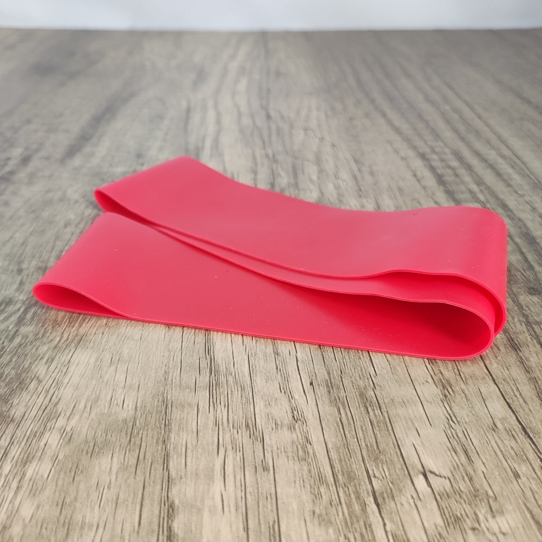 High-Quality Red Fitness Resistance Band - Versatile Strength Training, Flexibility & Tool