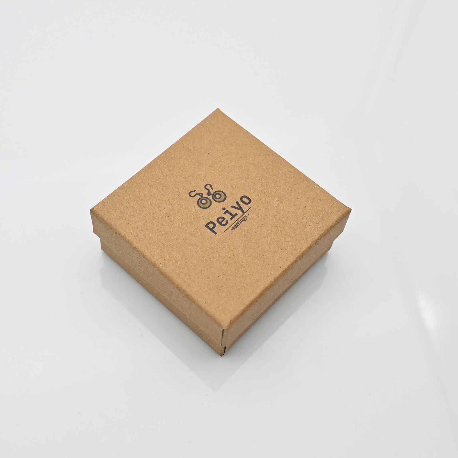 Peiyo Beautiful and Simple Earrings