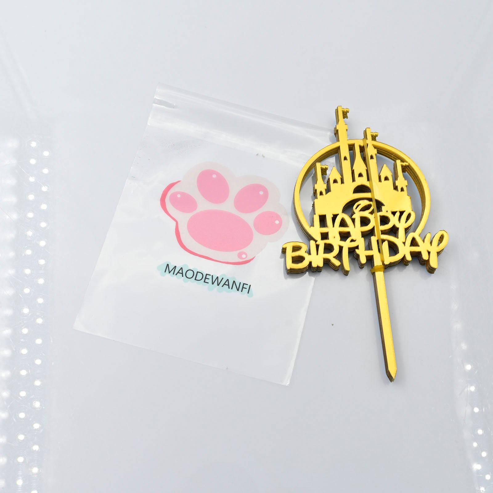 MAODEWANFI Plastic Cake Decorations in Gold  Cake Topper