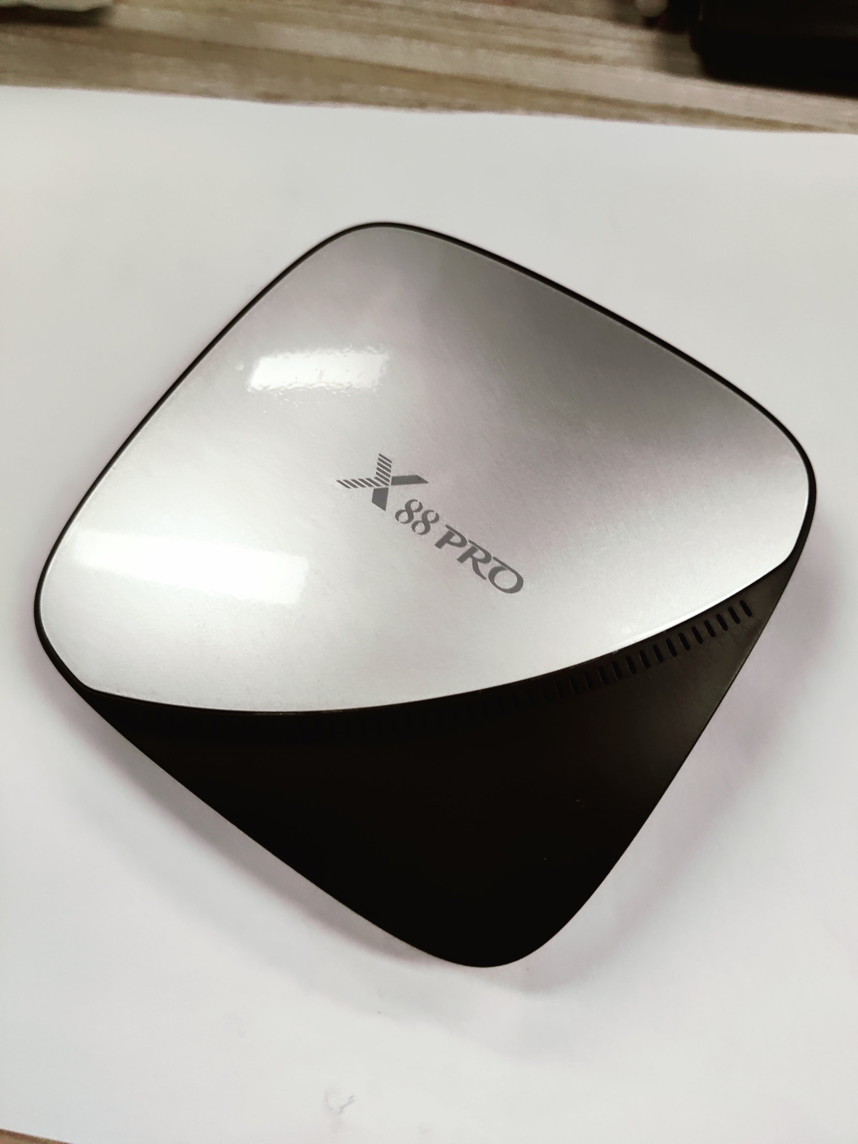 X88 PRO™ Smart TV Box Audio and Video-receivers