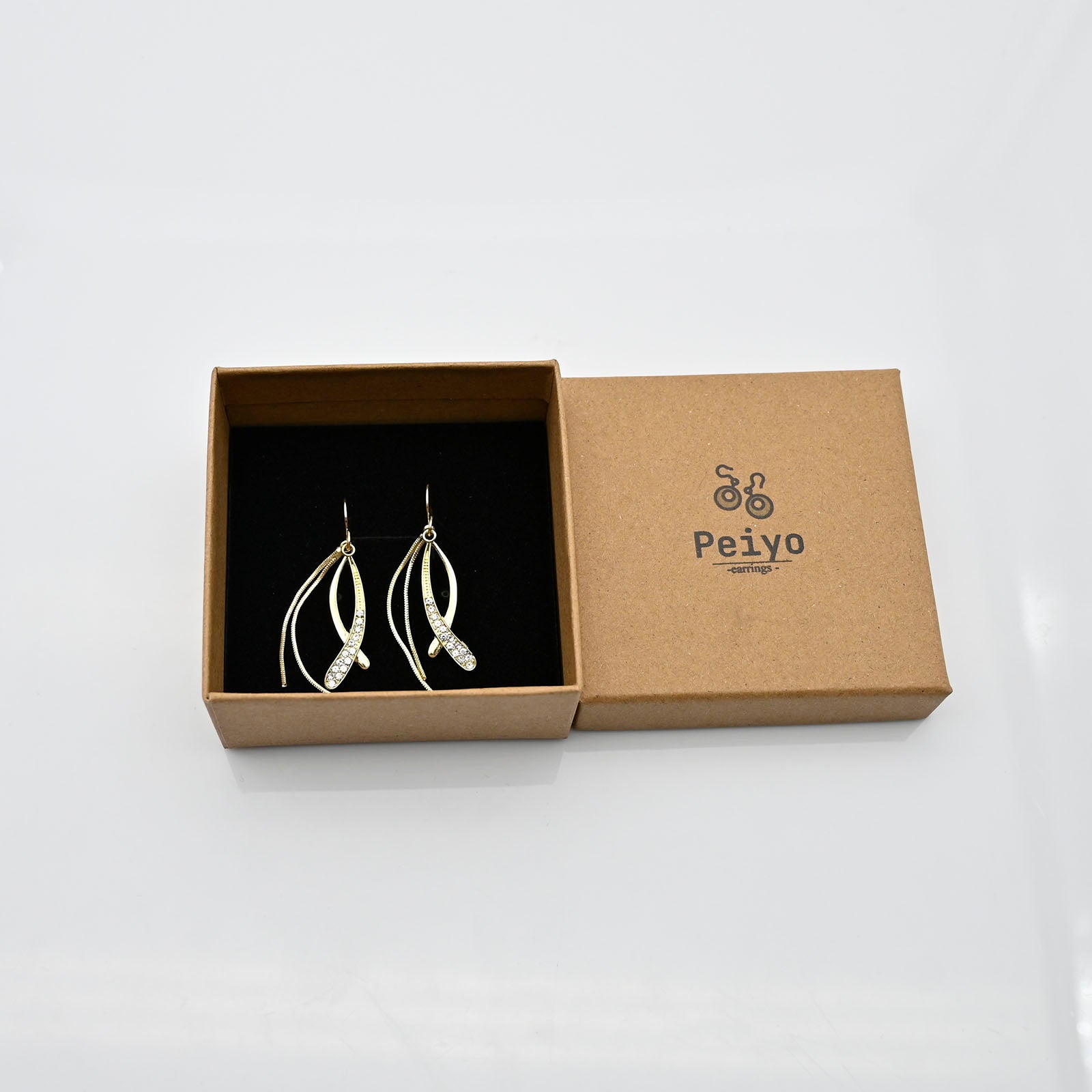 Peiyo Beautiful and Simple Earrings